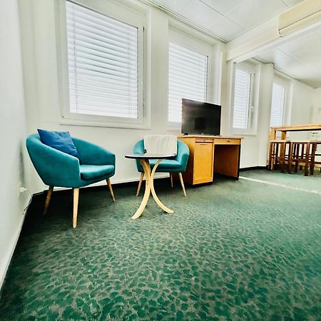 Kobra Room Fuer 4 Personen Spielberg Bei Knittelfeld Dış mekan fotoğraf